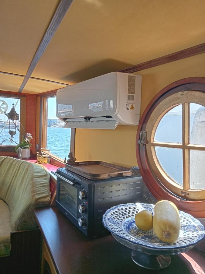 Bateau De Pirates Hotel Gruissan Exterior photo