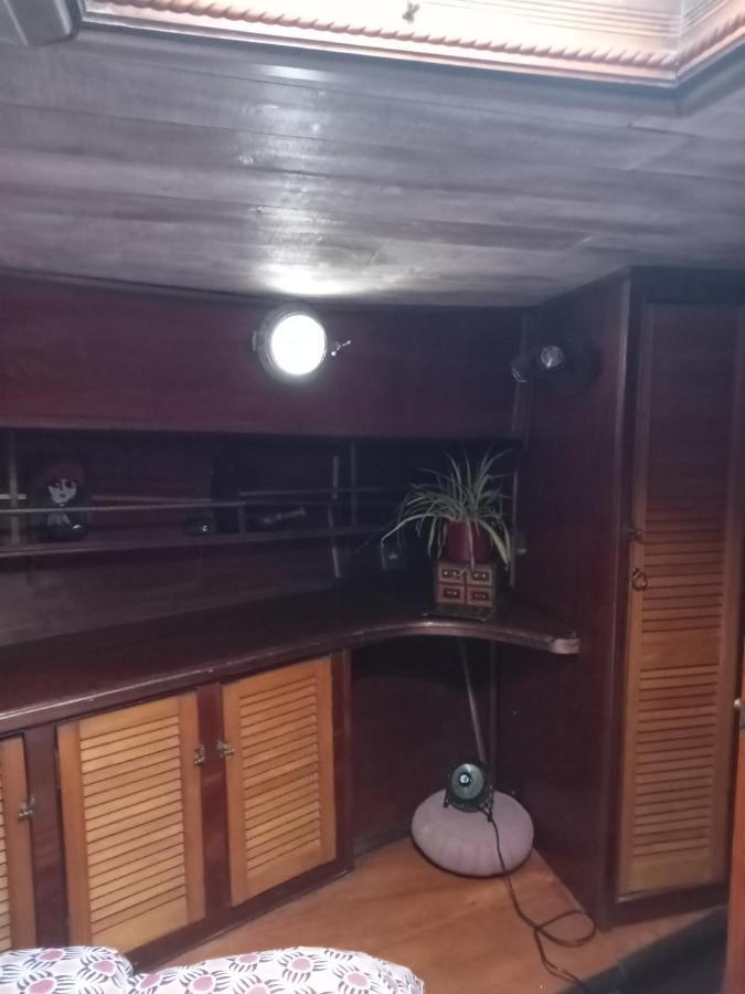 Bateau De Pirates Hotel Gruissan Exterior photo
