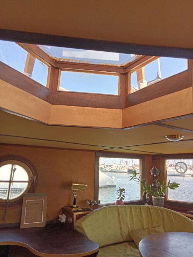Bateau De Pirates Hotel Gruissan Exterior photo