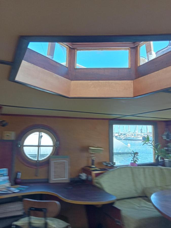 Bateau De Pirates Hotel Gruissan Exterior photo
