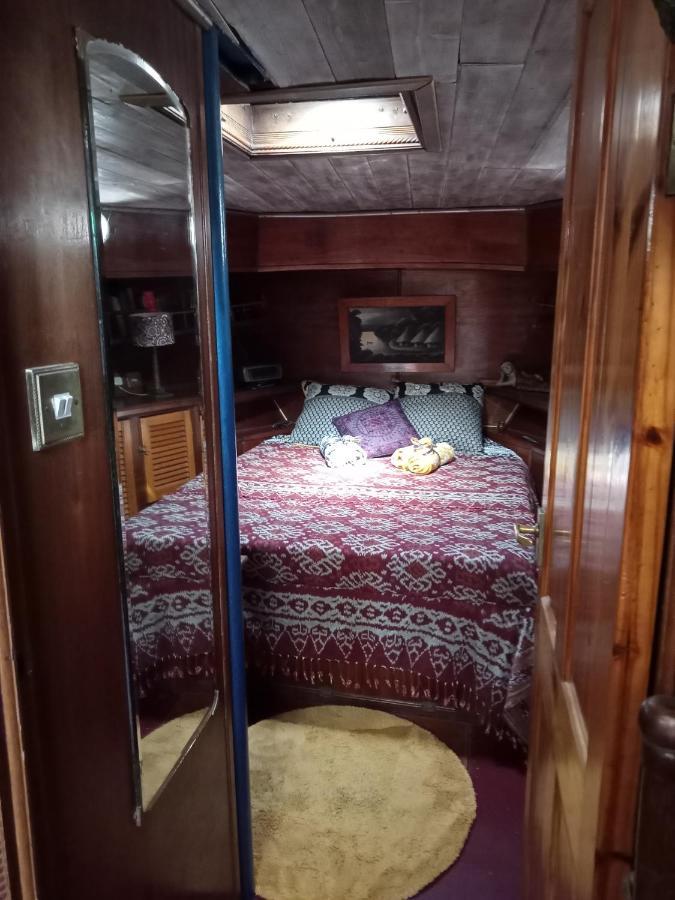 Bateau De Pirates Hotel Gruissan Exterior photo